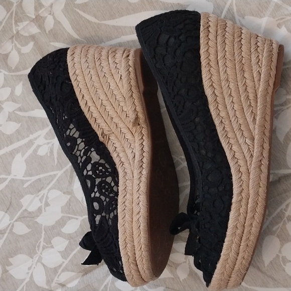 Tory Burch Peep Toe Espadrilles. Size 10 - Picture 2 of 16